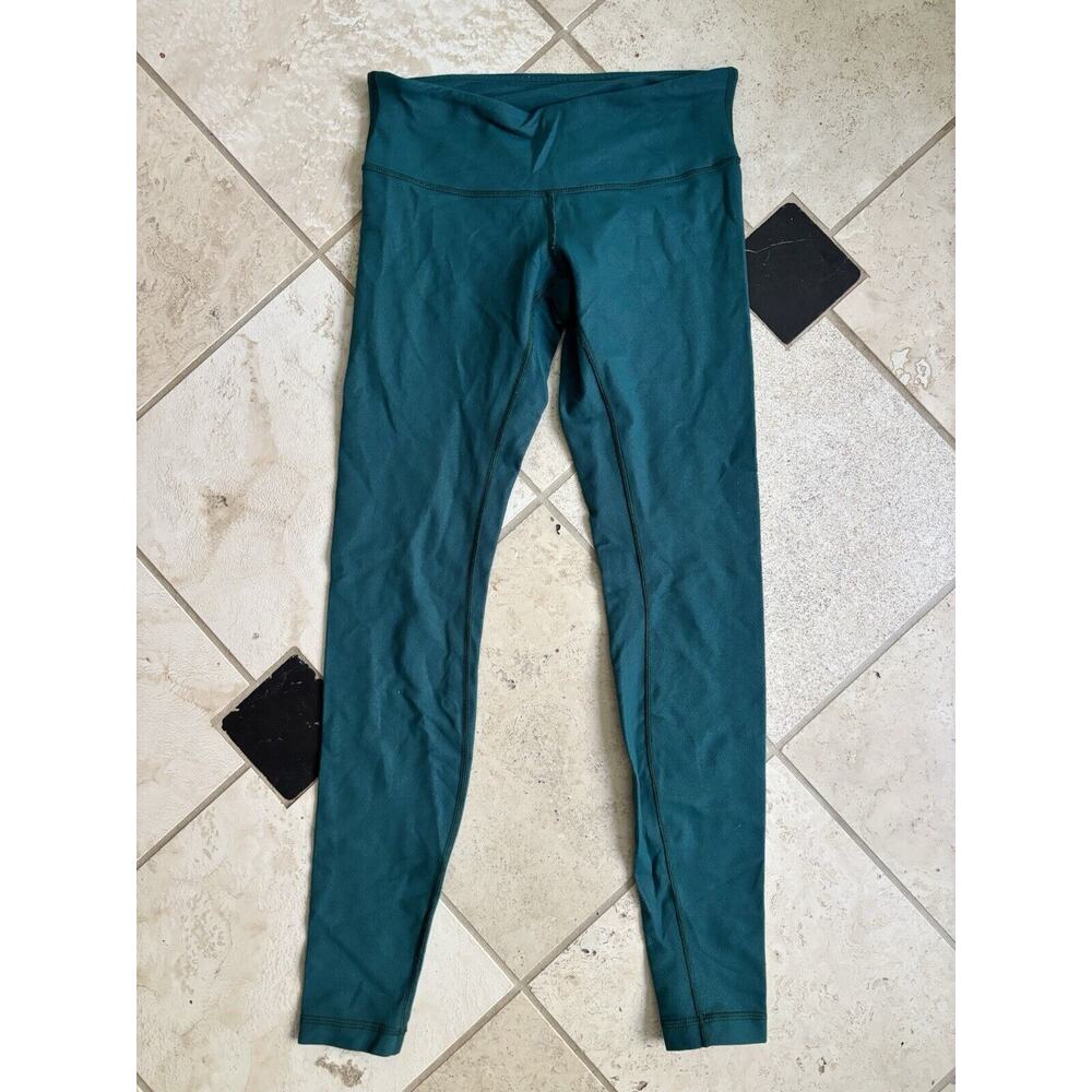 EUC Lululemon Wunder Under III 28” Deep Green Size 6 Yoga Pilates Working Out